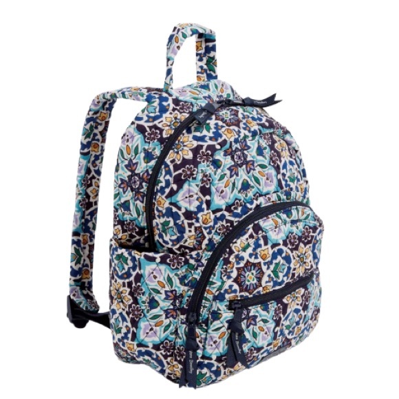 NWT Vera Bradley Essential Compact Backpack Lisbon Medallion Pattern - Picture 3 of 4